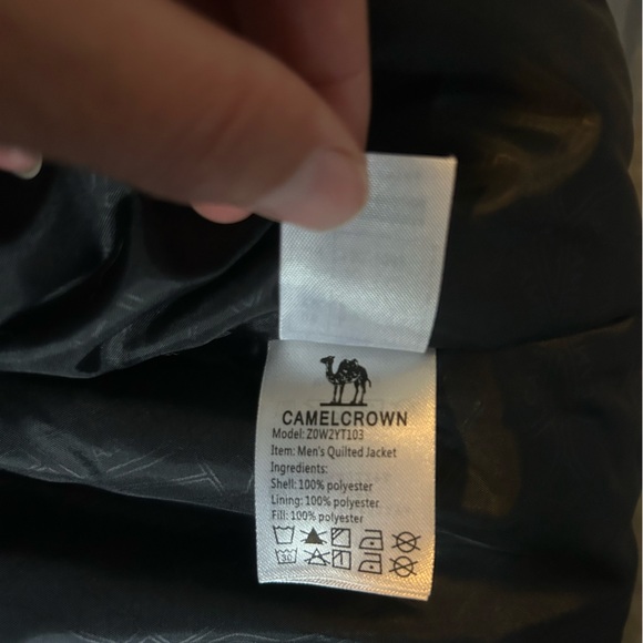 Men’s Camel Crown Quilted Jacket - Picture 7 of 7